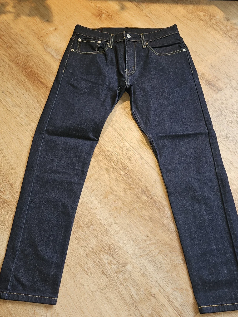 Levi's 512 Slim Taper dark-wash denim jeans in size W31 L30 Mens NWOT